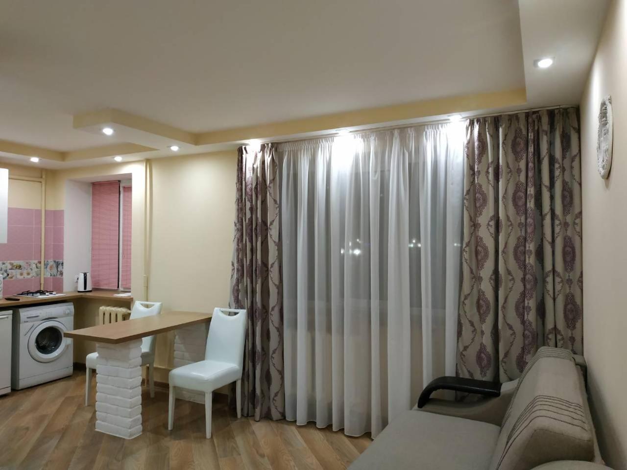 Apartments In The Center Maidan Rivne Dış mekan fotoğraf